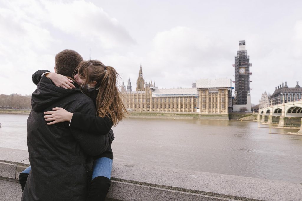 couple photographer in london