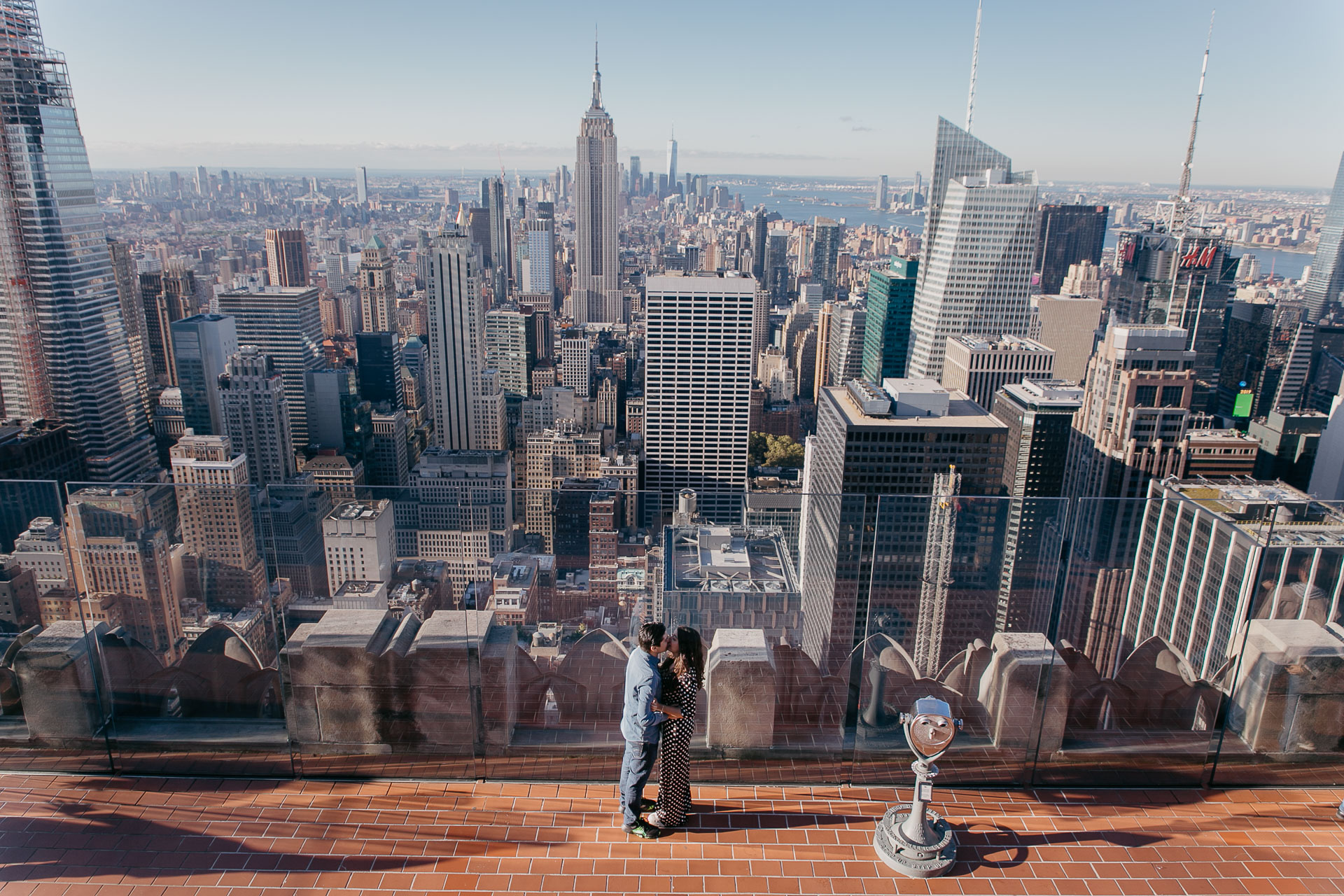 couple photoshoot at top of the rock, nyc