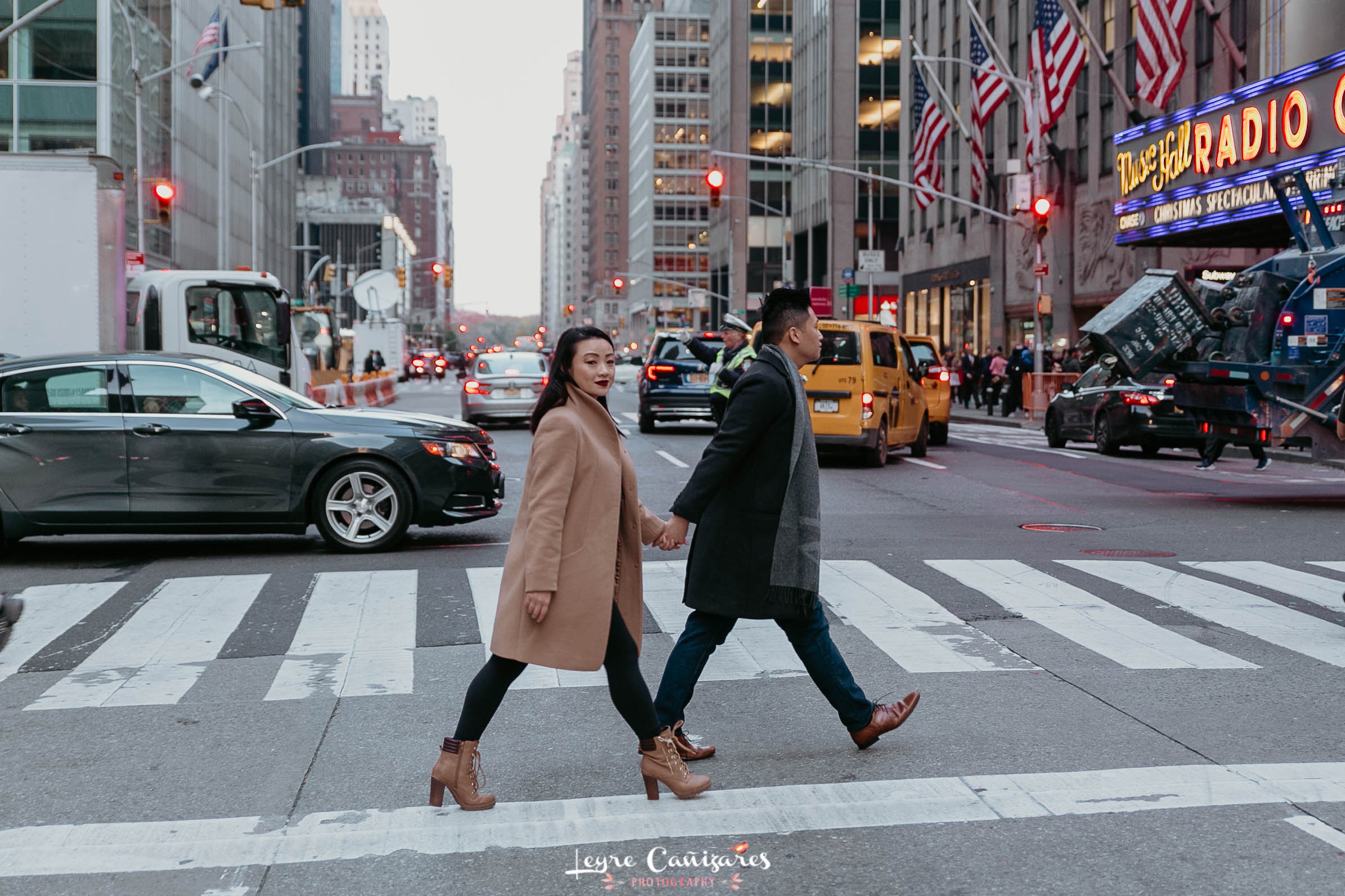 times sq couple photos with leyre cañizares photography