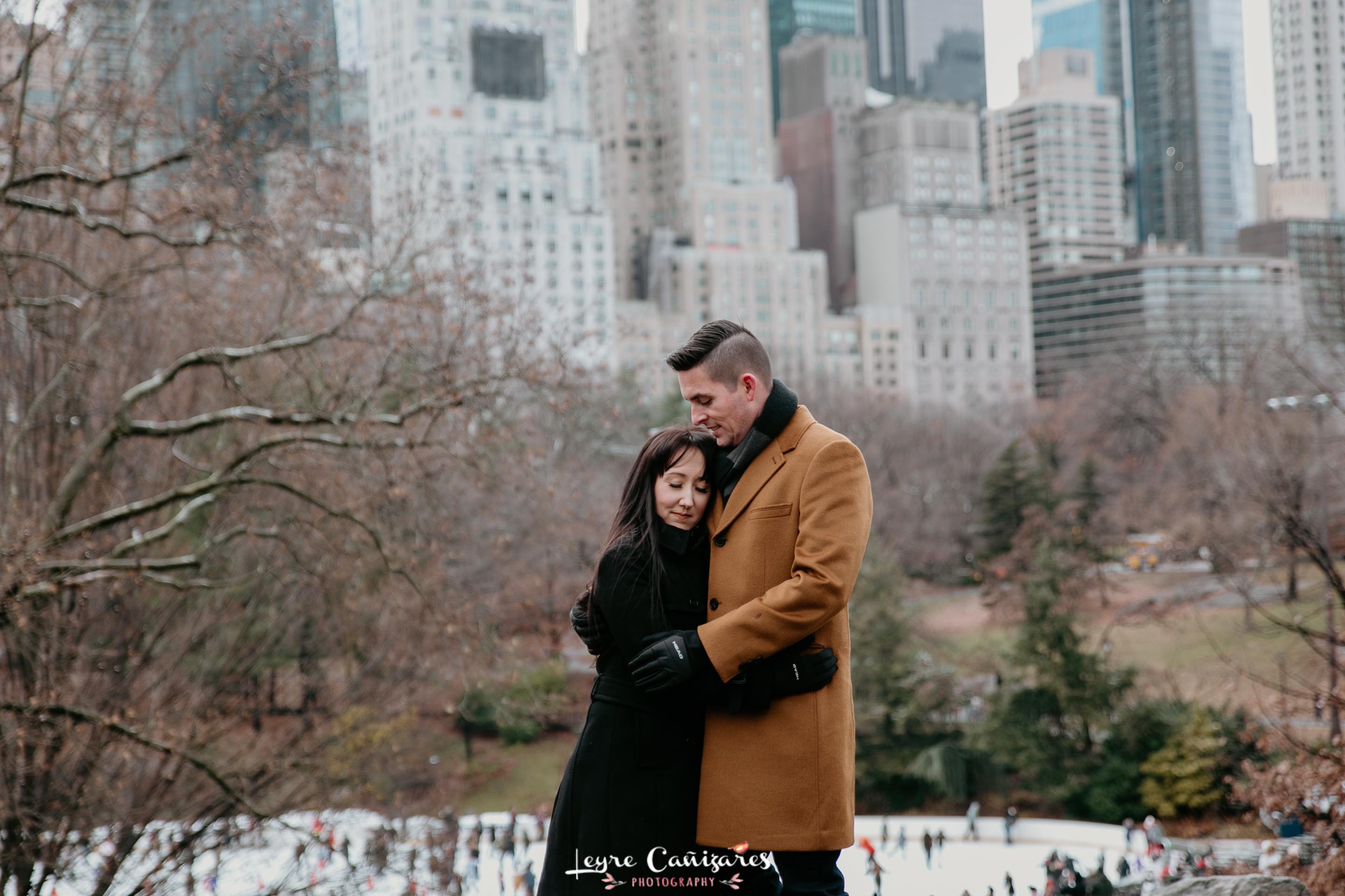 couple photoshoot in wollman rink, central park