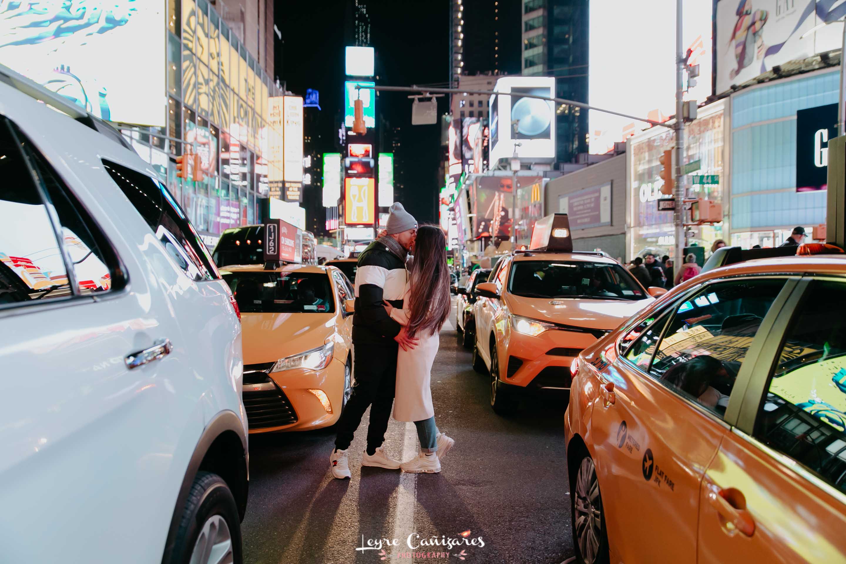 times square couple photoshoot in manhattan