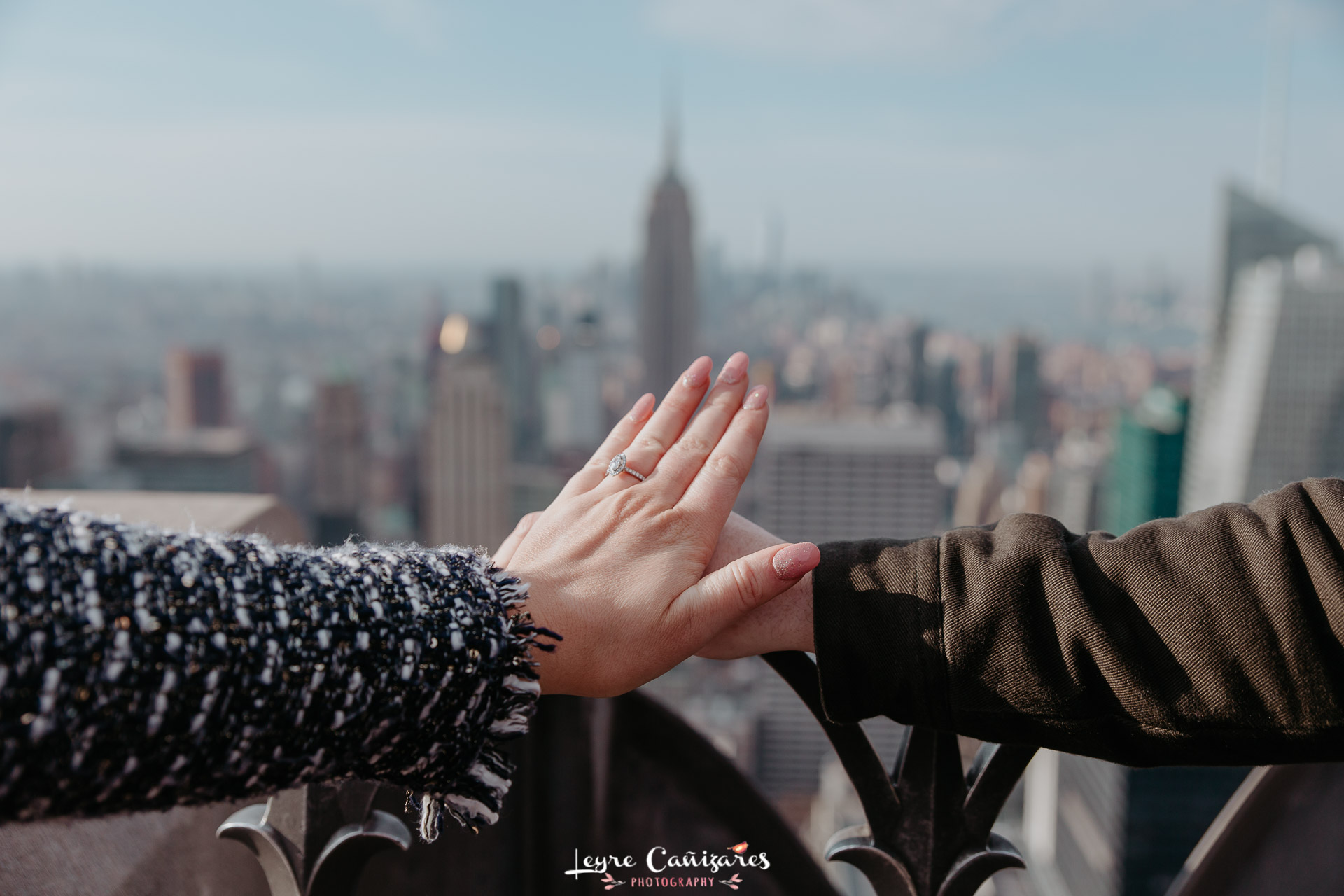 surprise proposal on the top of the rock in manhattan!