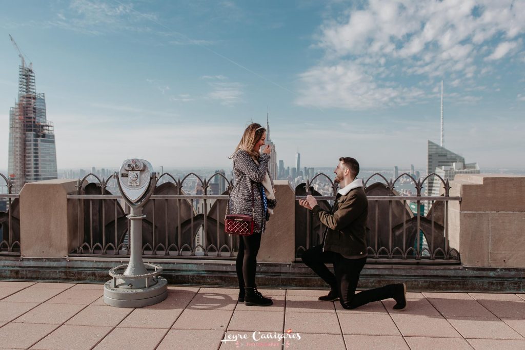 marriage proposal on the top of the rock