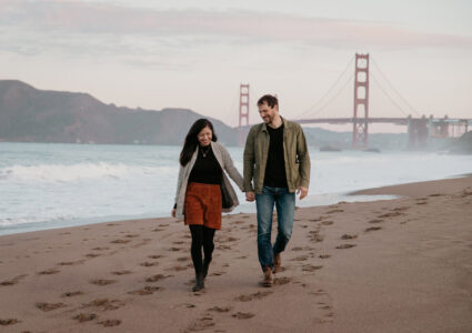 golden gate couple photoshoot