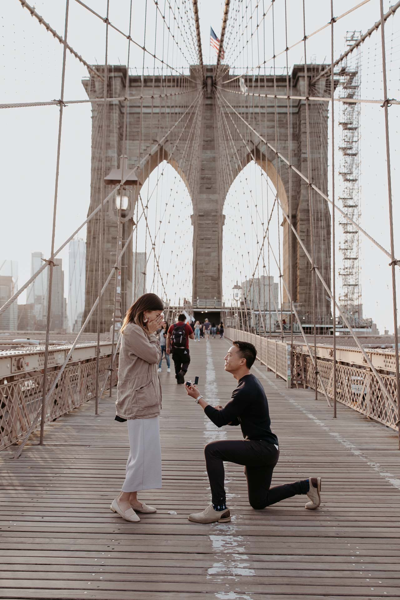 proposal photography at Brooklyn Bridge