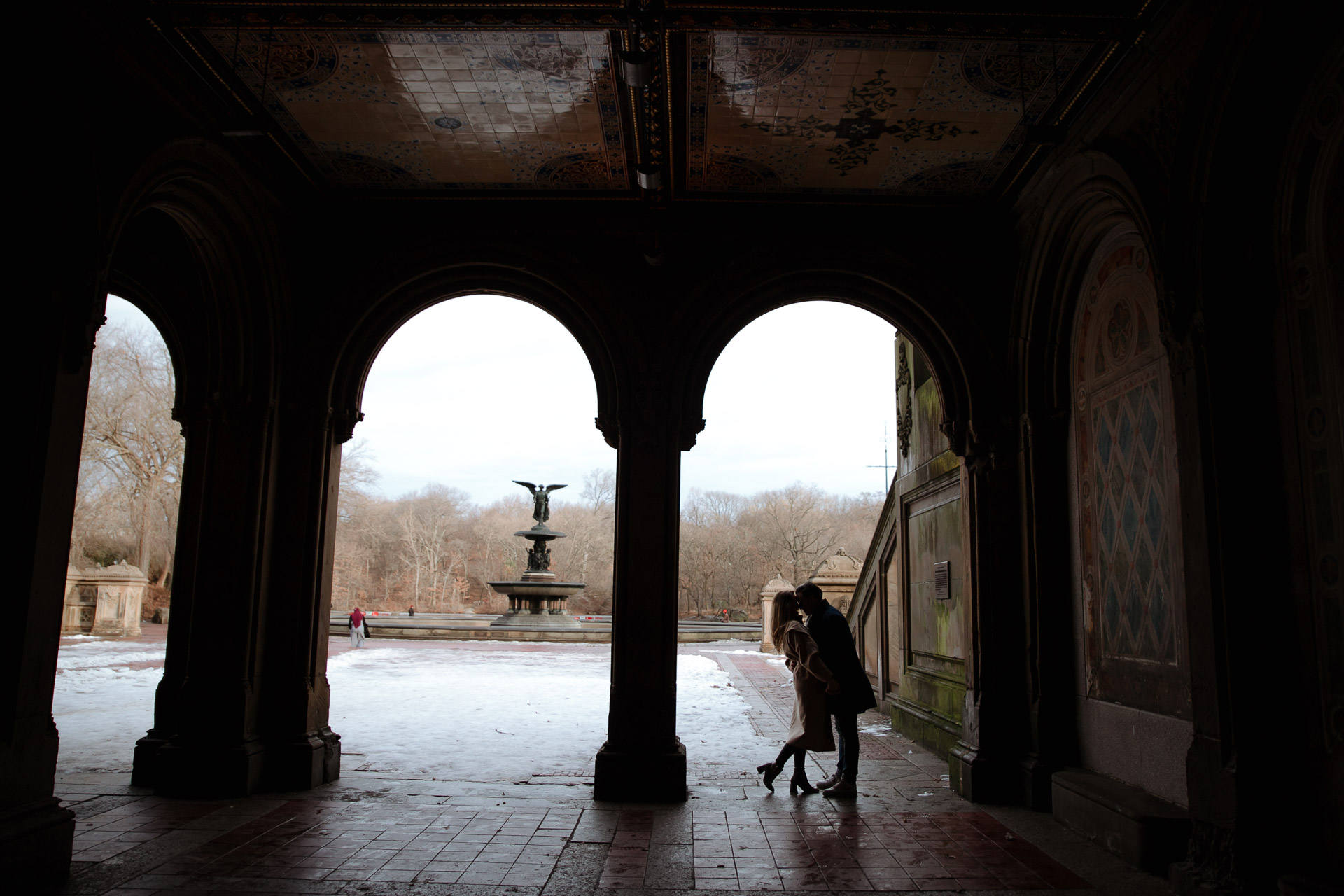 engagement photoshoot at the bethesda fountain