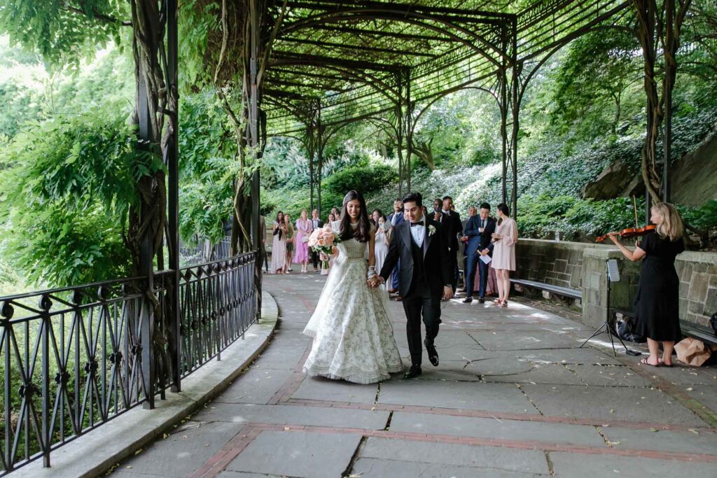 conservatory garden wedding in central park, nyc