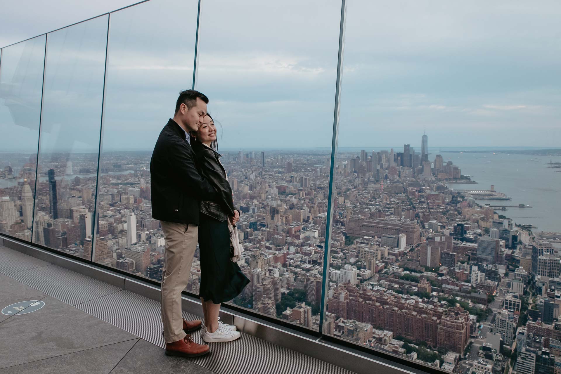 proposal photographer at the edge in hudson yards, nyc