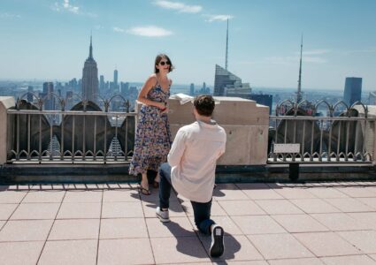 surprise proposal at the top of the rock, rockefeller center, nyc