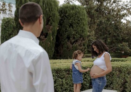 jess lovely family photos in battery park in manhattan, nyc