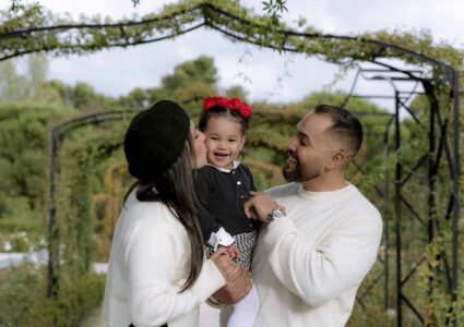 central park family and maternity photo session in spring, new york